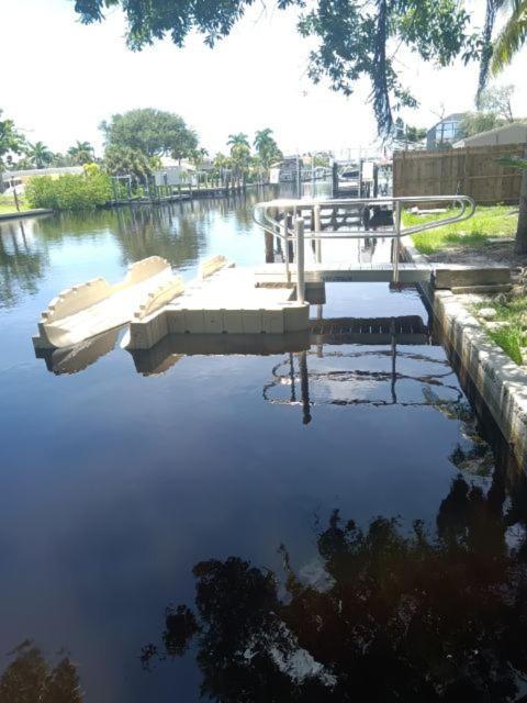 Blue Crab Dock On Gulf Canal Front Close 2 Beach Restaurants Bonita Springs Bagian luar foto